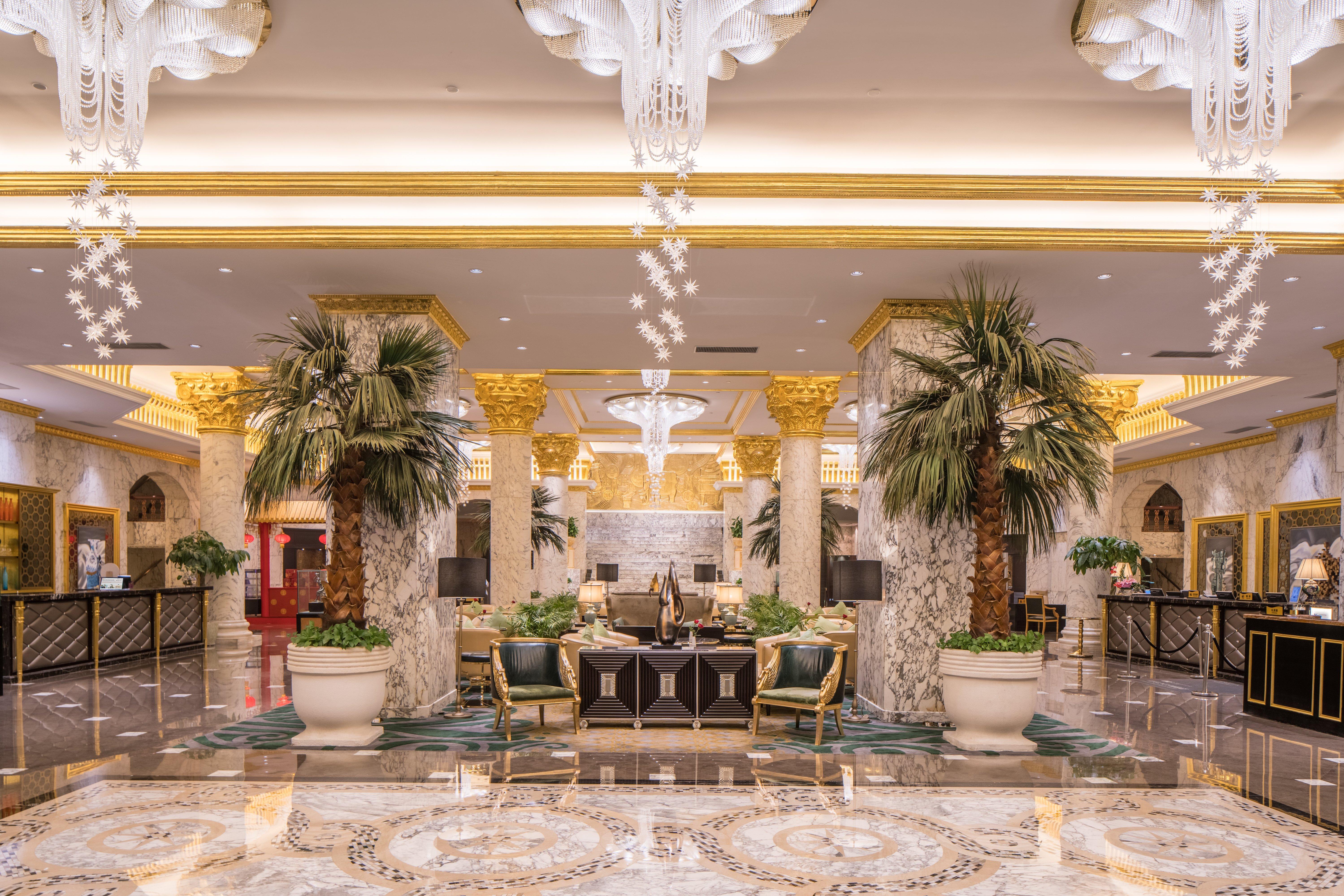 Crowne Plaza Zhengzhou By Ihg Hotel Exterior photo